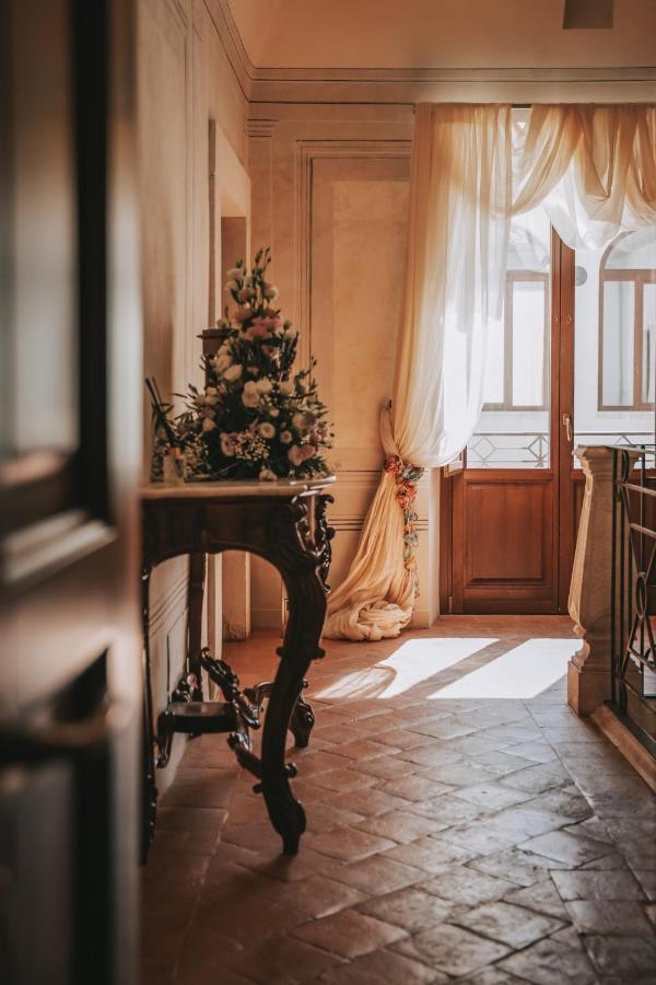 Bed and Breakfast Palazzo Palitti Roio Экстерьер фото