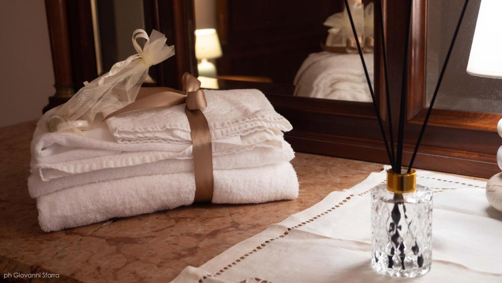 Bed and Breakfast Palazzo Palitti Roio Экстерьер фото